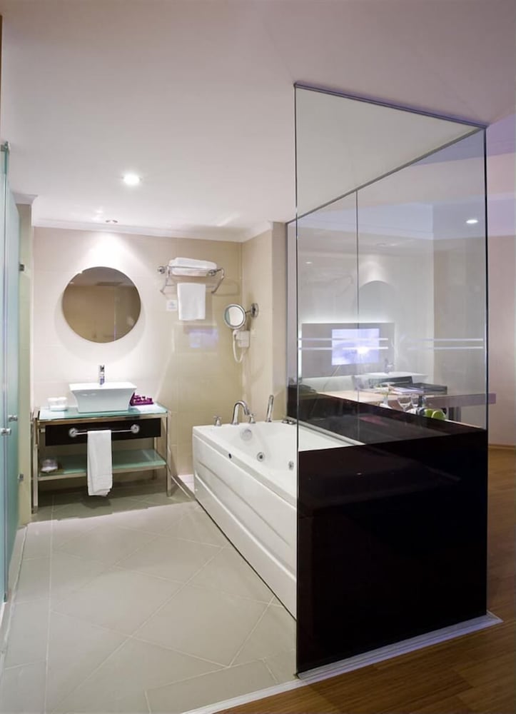 Jura Hotels Afyon Termal Rezervasyon