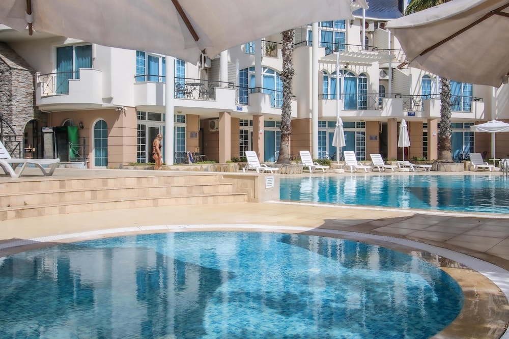 Seahorse Deluxe & Residences Rezervasyon