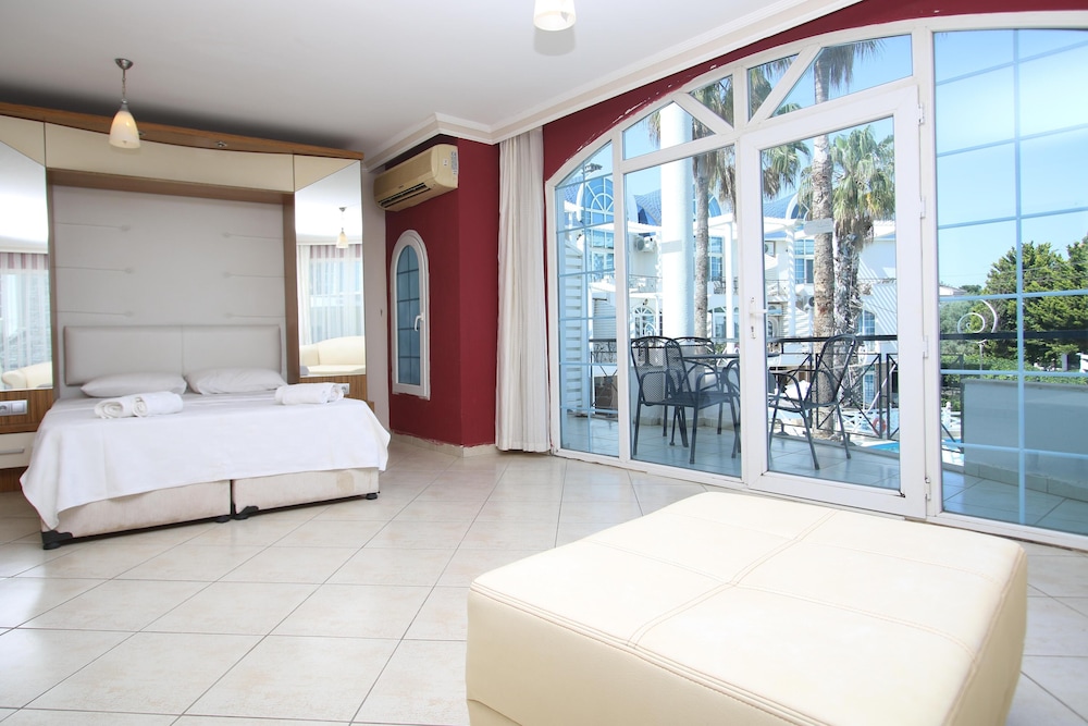 Seahorse Deluxe & Residences Rezervasyon