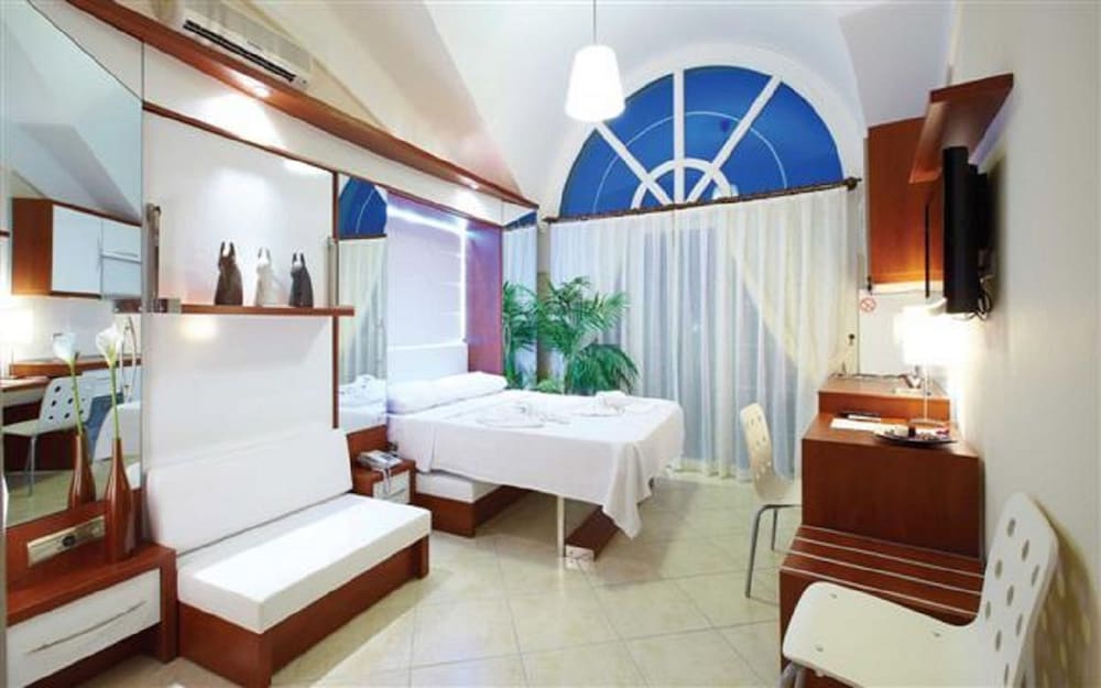 Seahorse Deluxe & Residences Rezervasyon