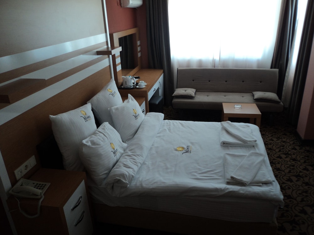 Monte Hotel Rezervasyon