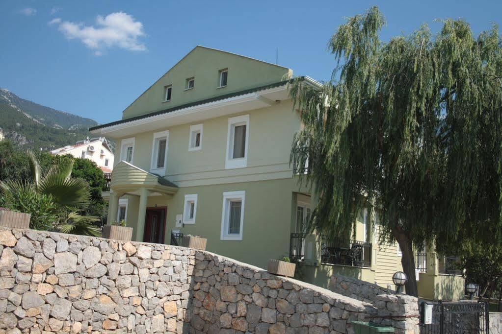 Halcyon Days Rezervasyon