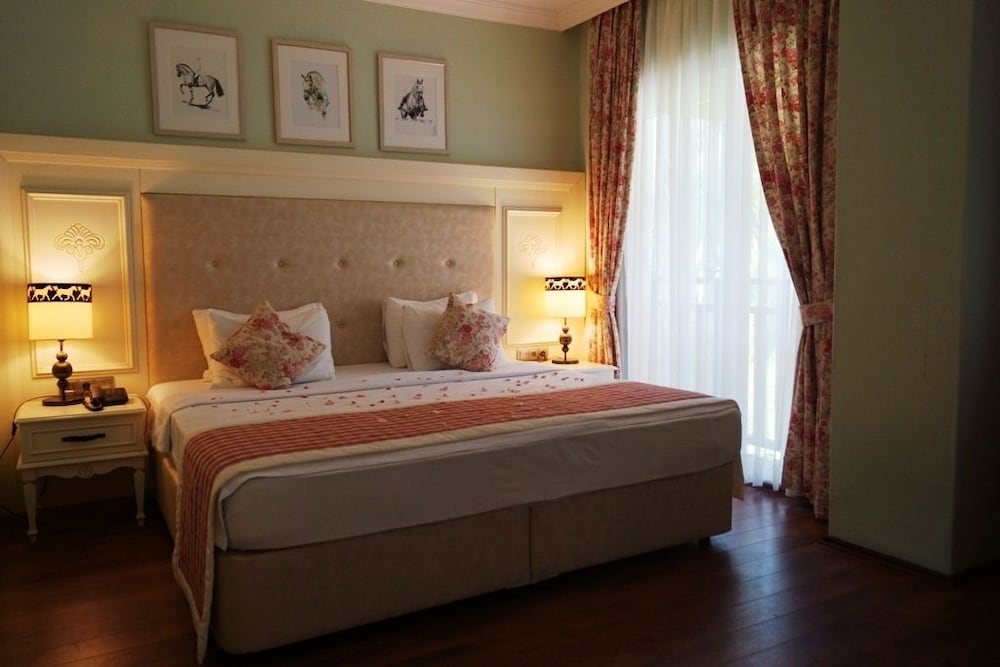 Padok Premium Hotel & Stables Rezervasyon