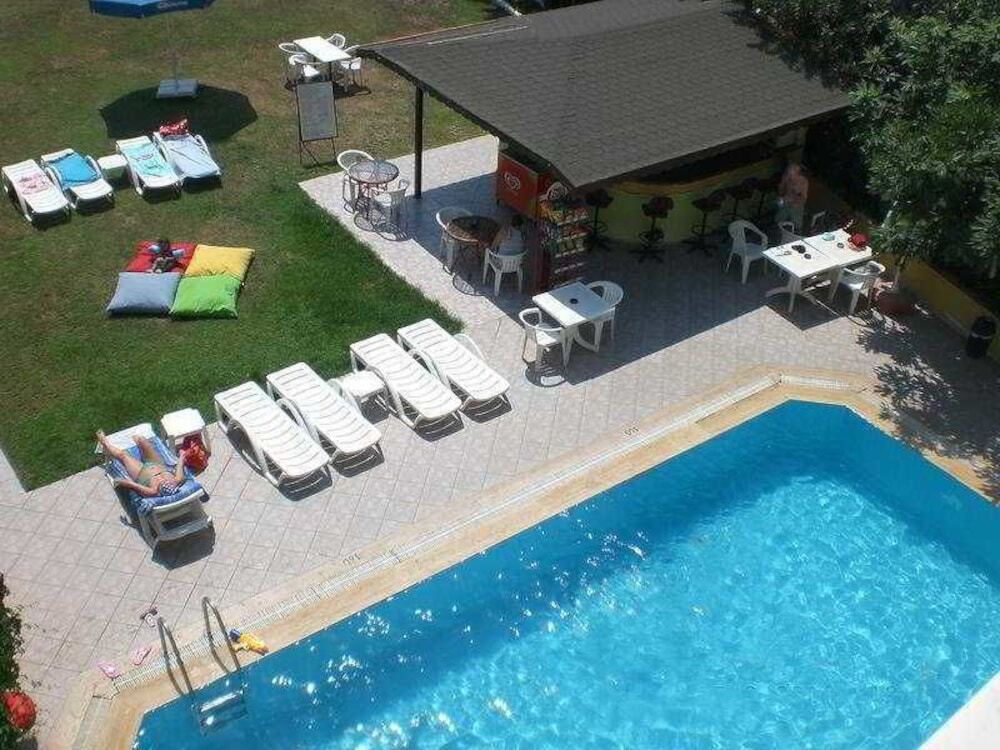 Sisters Apartments Rezervasyon