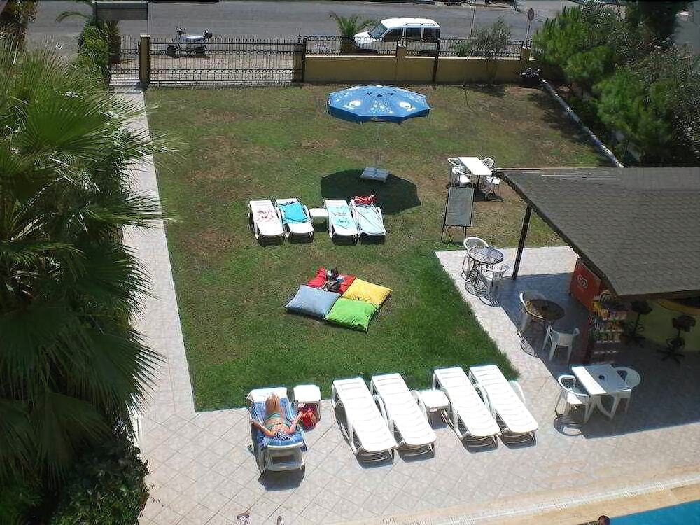 Sisters Apartments Rezervasyon