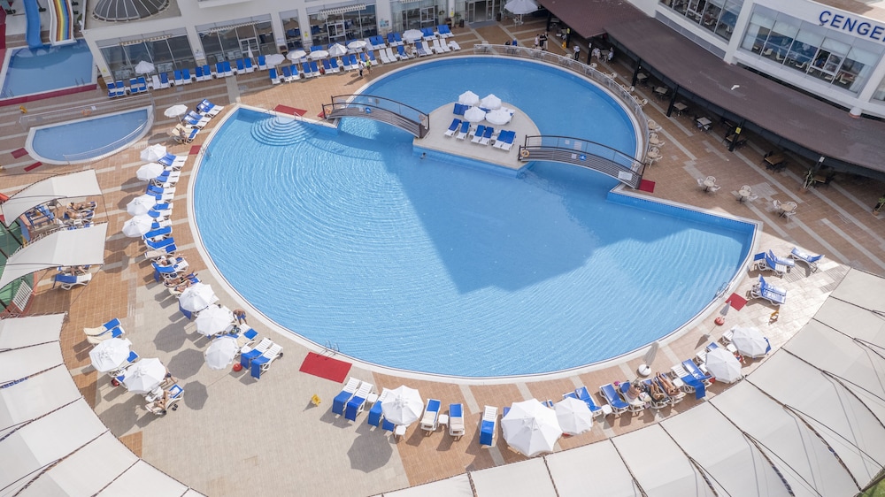 Cenger Beach Resort & Spa Rezervasyon