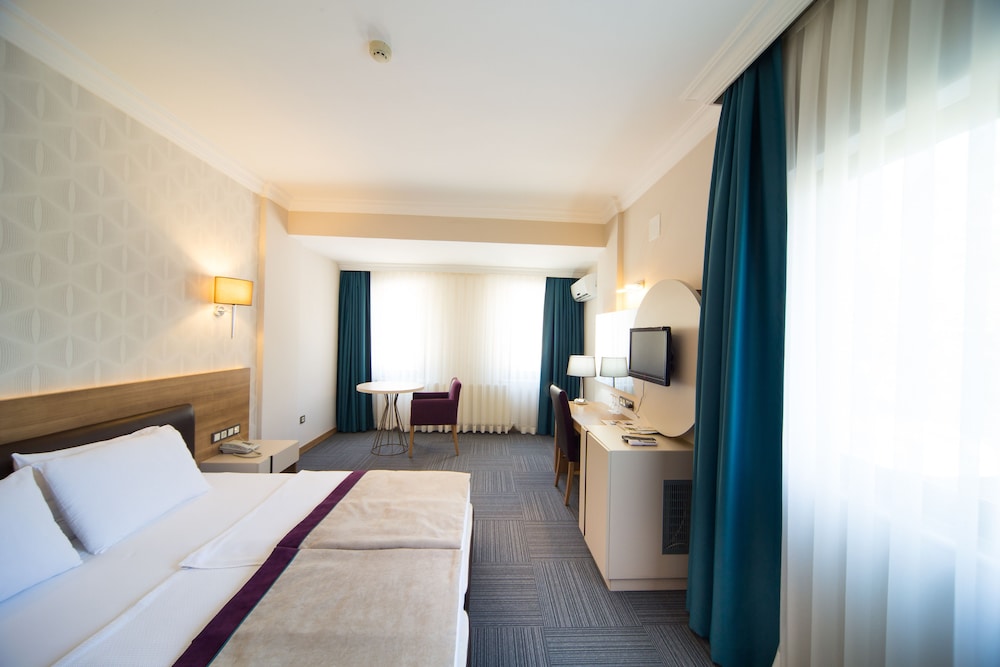 Spilos Hotel Rezervasyon