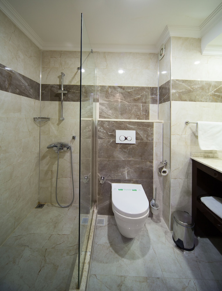 Spilos Hotel Rezervasyon