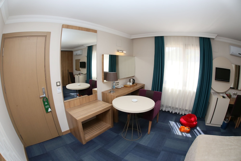 Spilos Hotel Rezervasyon