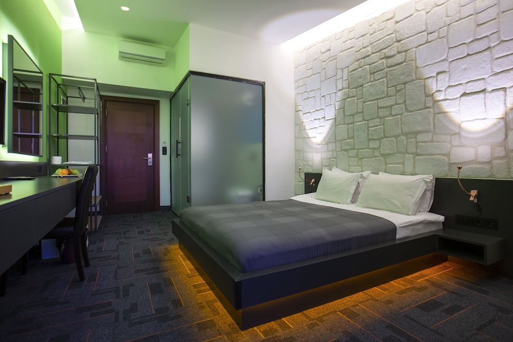 Mene City Hotel Rezervasyon