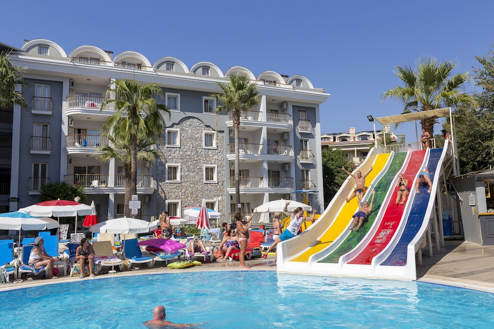 Alenz Hotel Apartments Rezervasyon