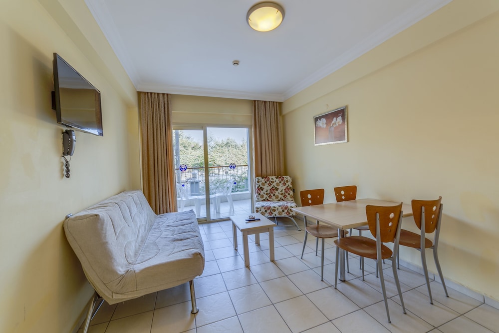 Alenz Hotel Apartments Rezervasyon
