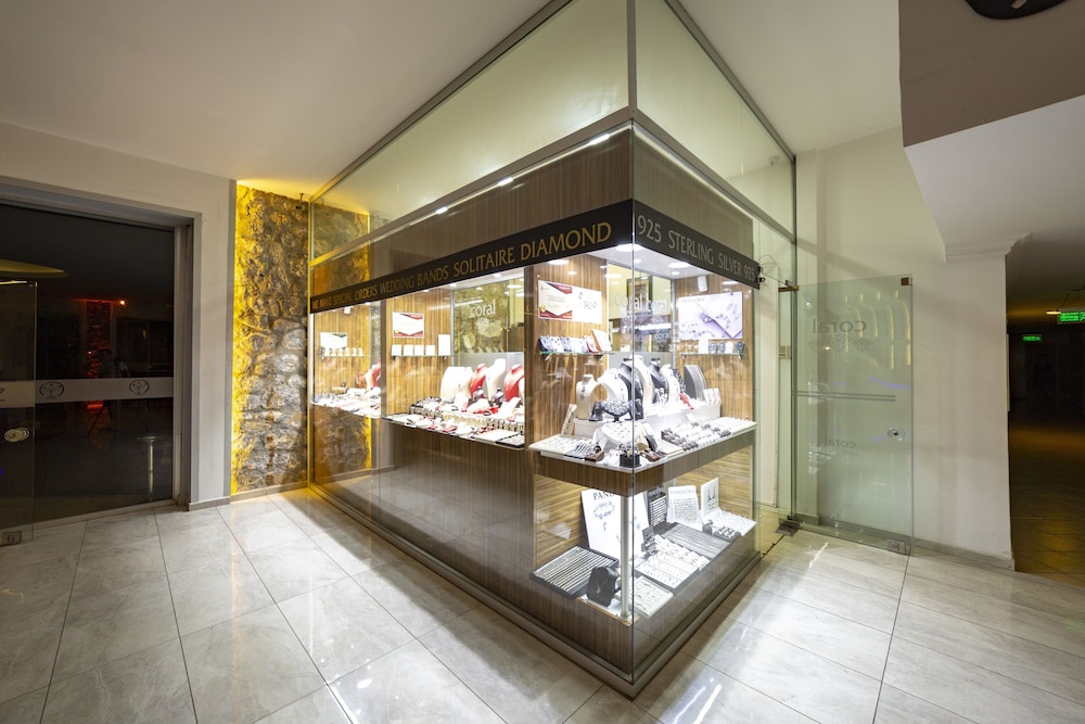 Alenz Hotel Apartments Rezervasyon