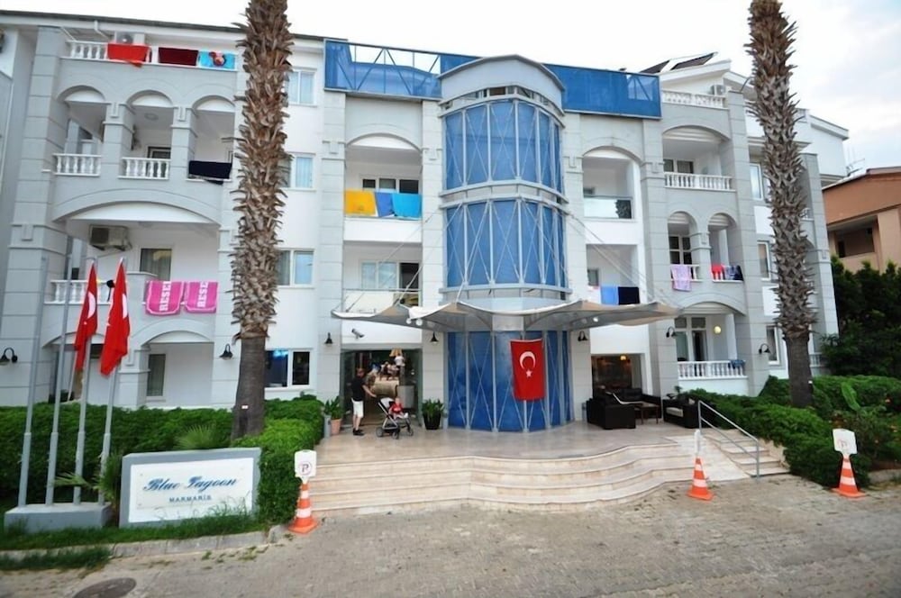 Two Seas Hotel Rezervasyon