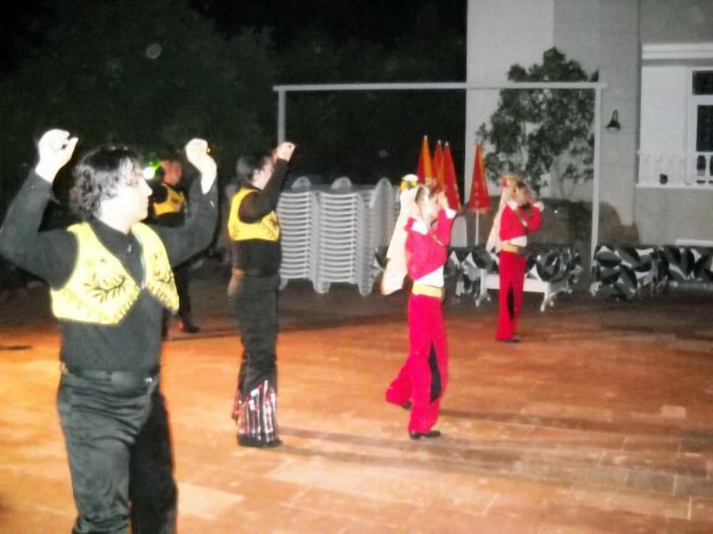 Two Seas Hotel Rezervasyon