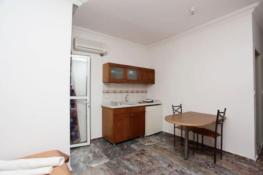 Two Seas Hotel Rezervasyon