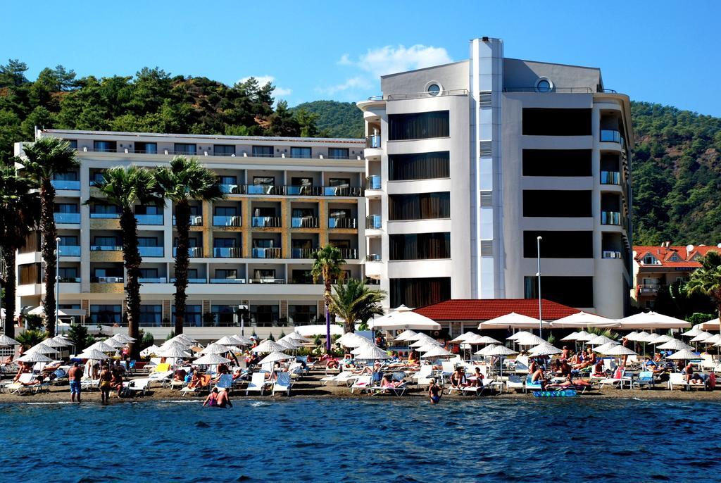 Golden Rock Beach Hotel Rezervasyon