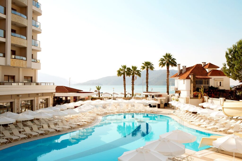 Golden Rock Beach Hotel Rezervasyon