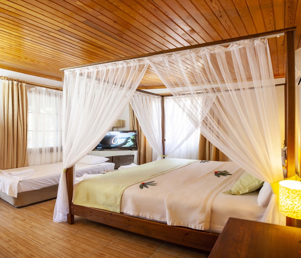 Aphrodite Hotel Rezervasyon