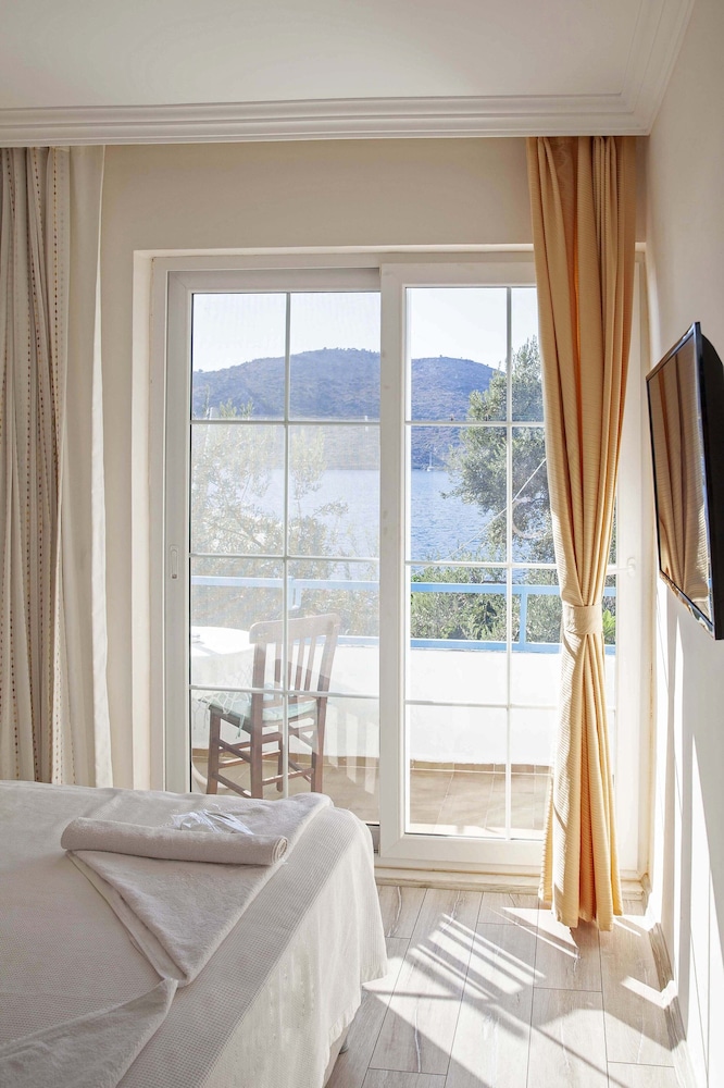 Aphrodite Hotel Rezervasyon