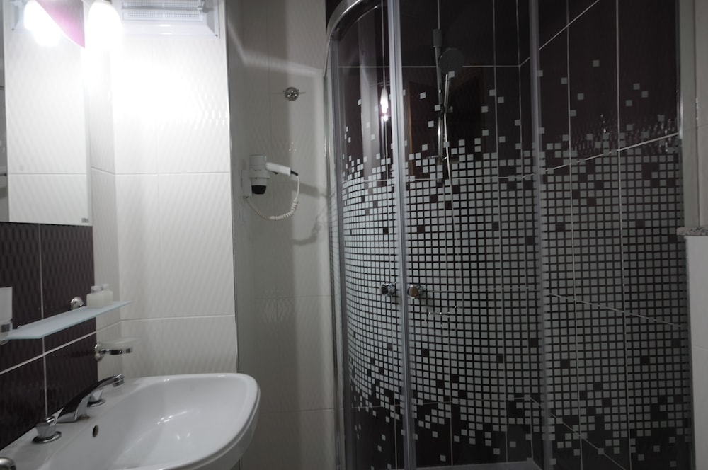 Rosy Hotel Rezervasyon