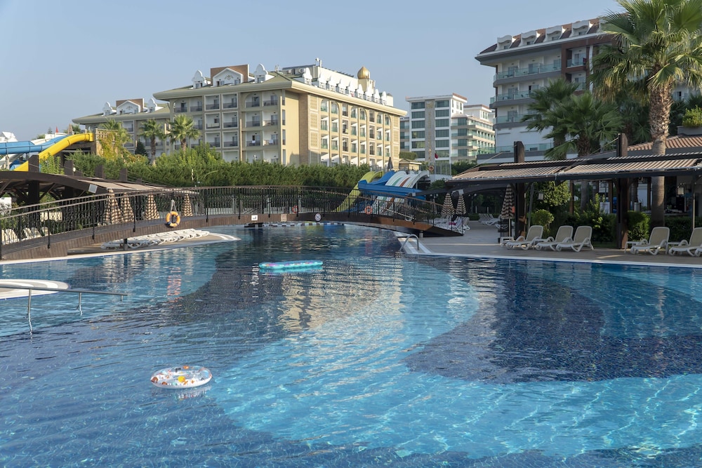 Adalya Ocean Deluxe Rezervasyon
