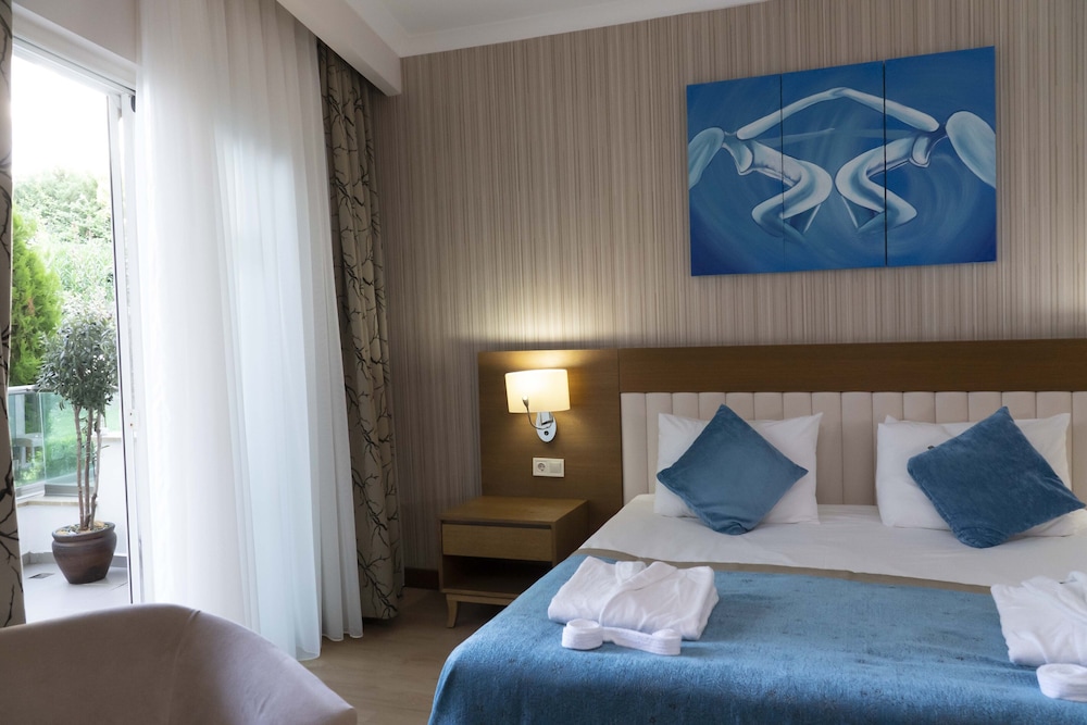 Adalya Ocean Deluxe Rezervasyon