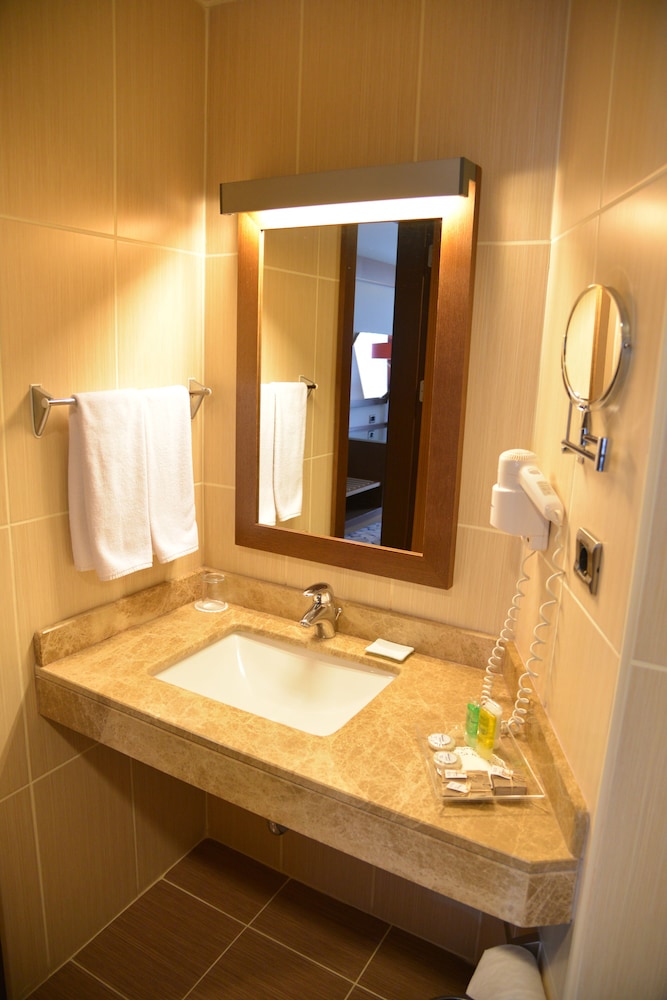 Hotel Hegsagone Rezervasyon