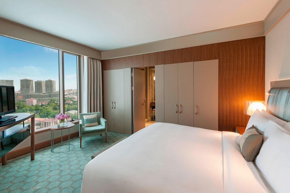 Renaissance Istanbul Polat Bosphorus Hotel Rezervasyon
