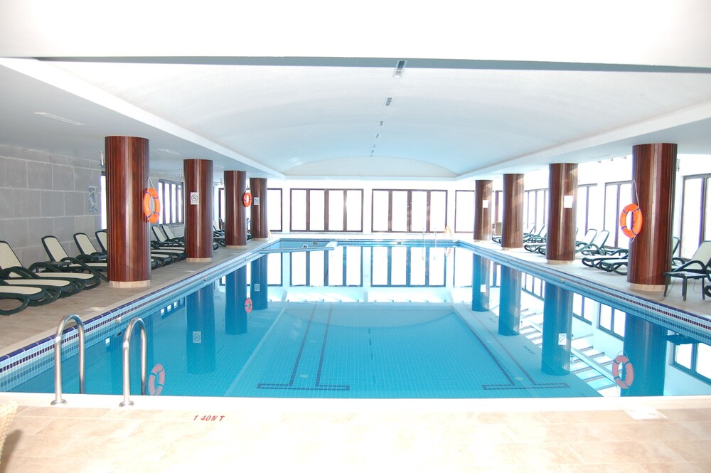Mirada Del Lago Hotel Rezervasyon