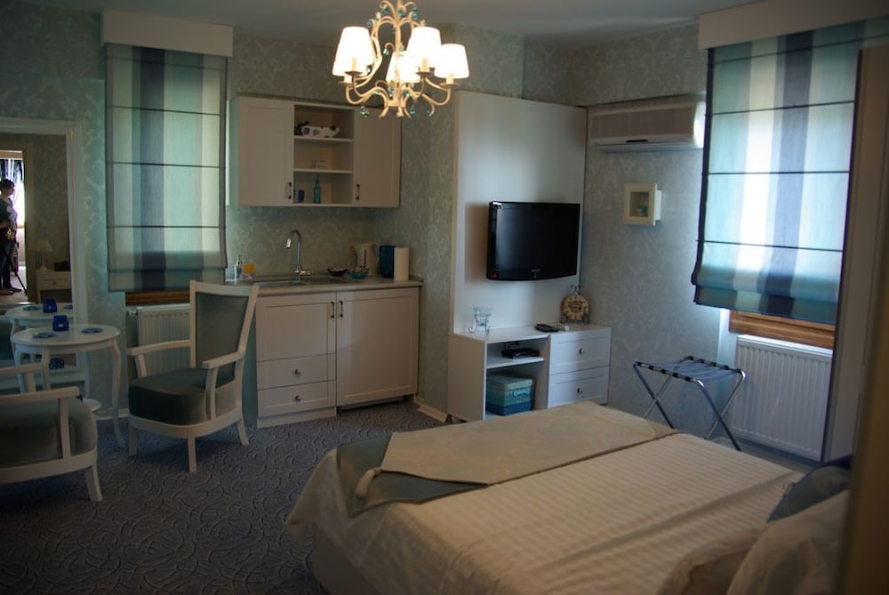 Parla Viens Suites Rezervasyon