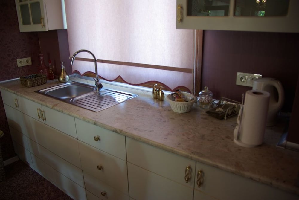 Parla Viens Suites Rezervasyon