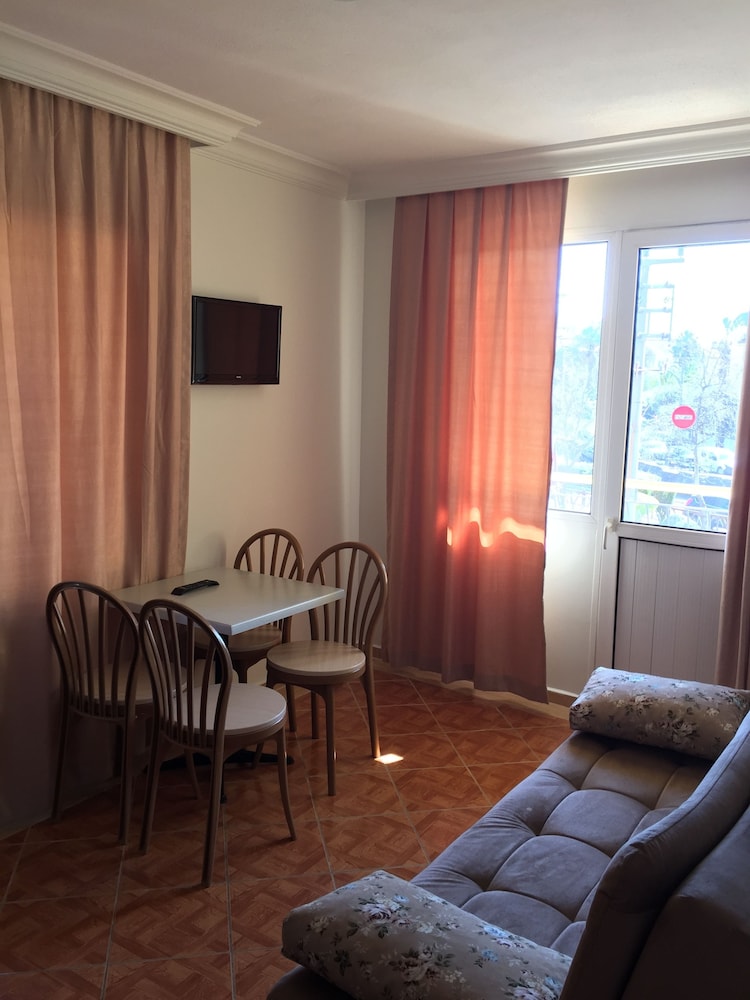 Yacht Marina Apart Hotel Rezervasyon