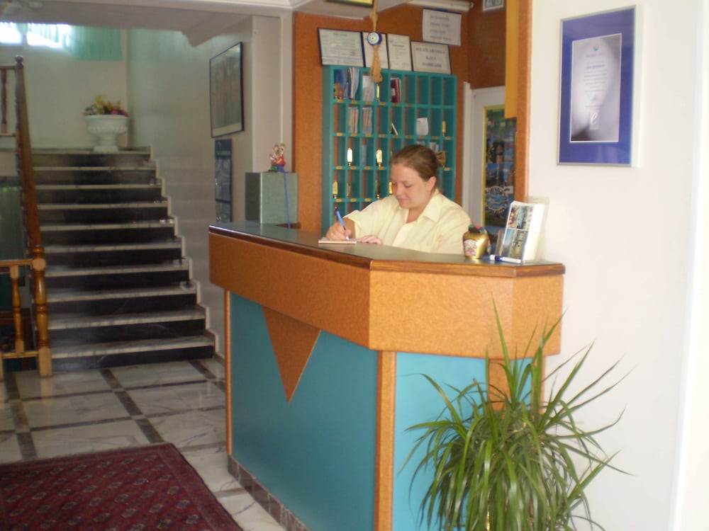 Yacht Marina Apart Hotel Rezervasyon