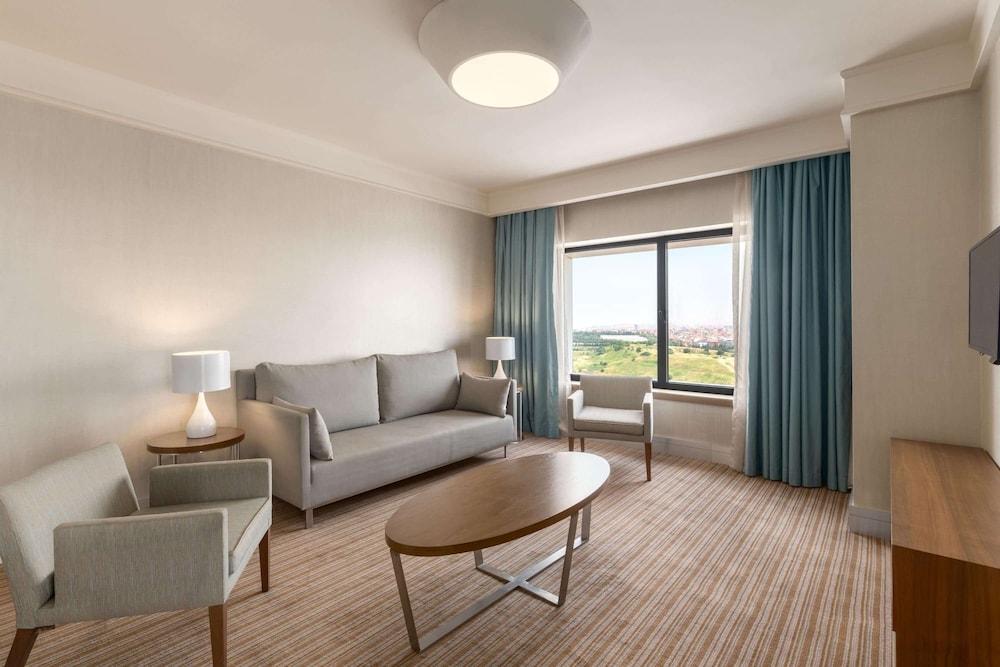 Ramada Plaza by Wyndham Istanbul Tekstilkent Rezervasyon