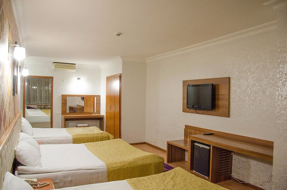 Grand Akkoza Hotel Rezervasyon