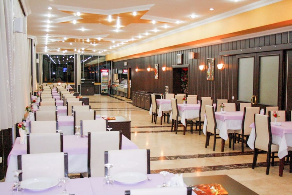 Grand Akkoza Hotel Rezervasyon