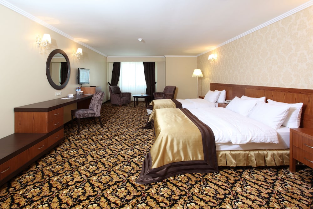 Arya Hotel Rezervasyon