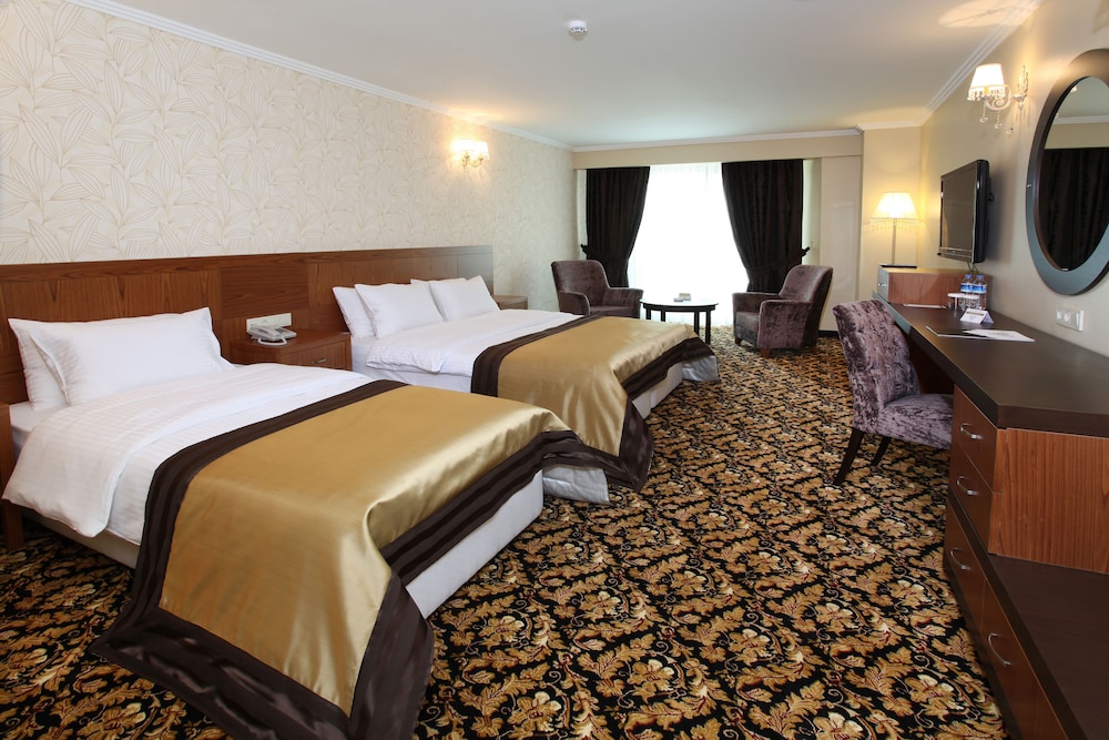 Arya Hotel Rezervasyon