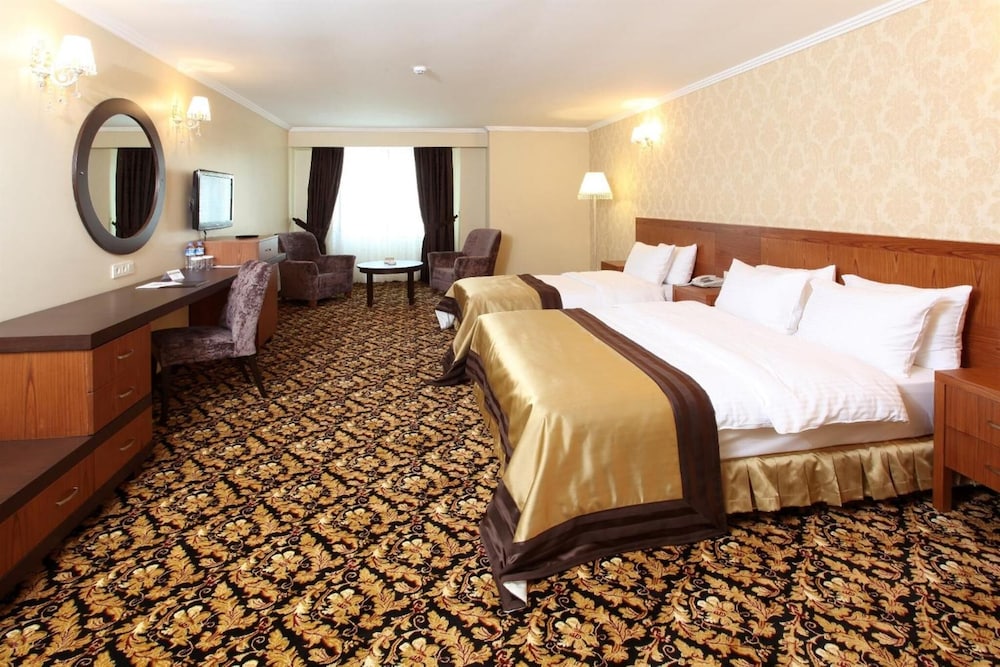 Arya Hotel Rezervasyon