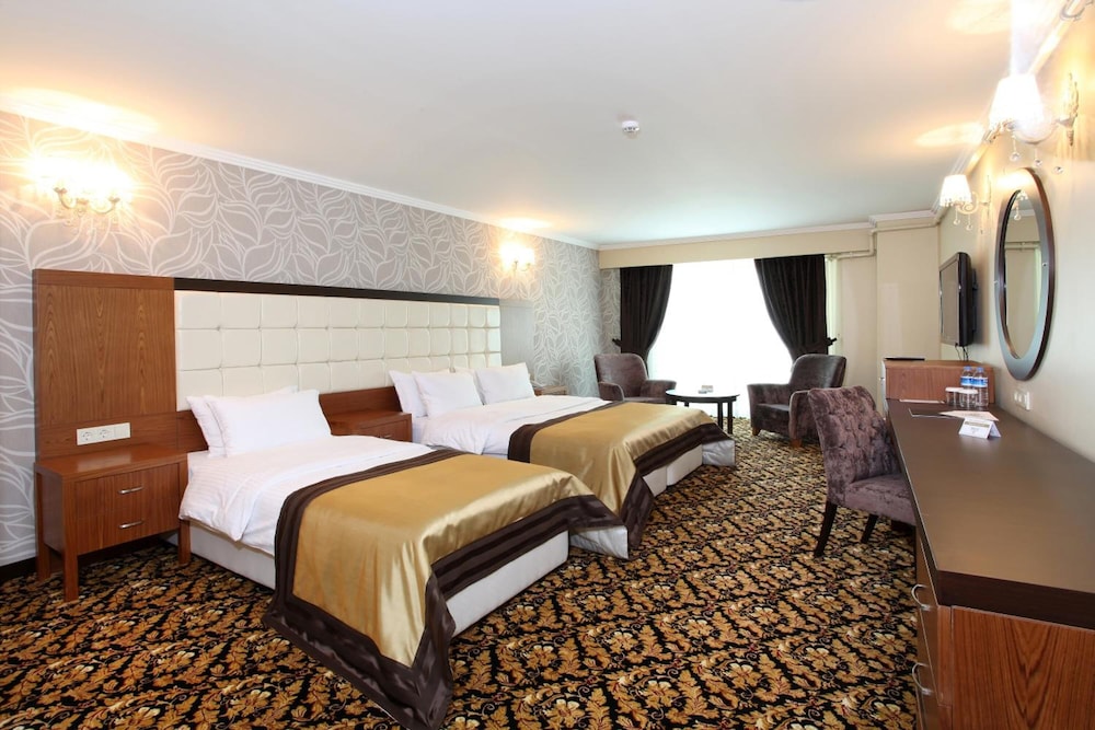 Arya Hotel Rezervasyon