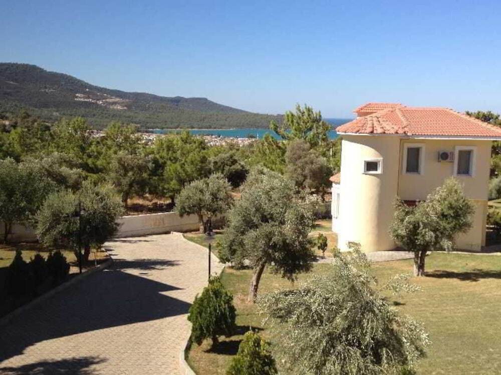 A Touch of Paradise Resort Rezervasyon