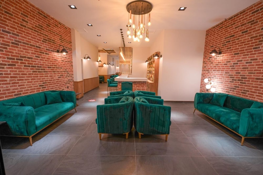 Amore Hotel Rezervasyon