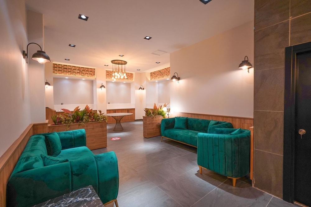 Amore Hotel Rezervasyon