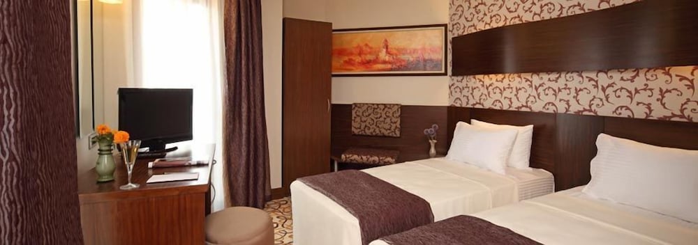 Double Royal Hotel Rezervasyon