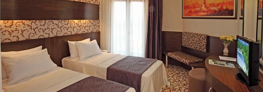 Double Royal Hotel Rezervasyon