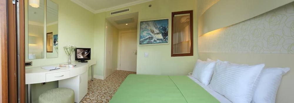 Double Royal Hotel Rezervasyon