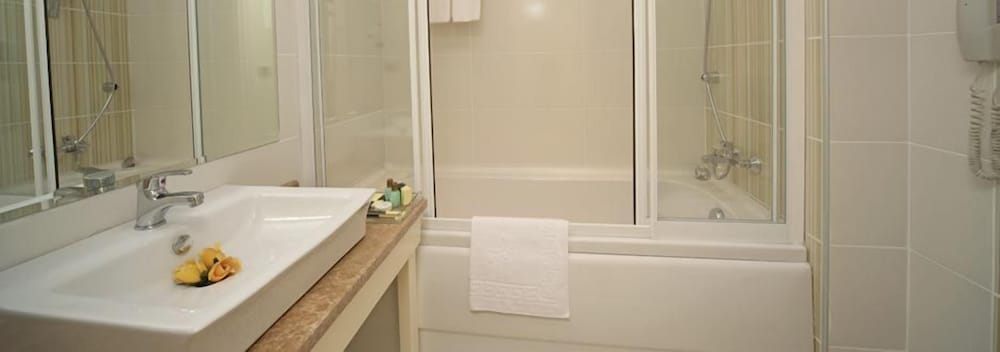 Double Royal Hotel Rezervasyon