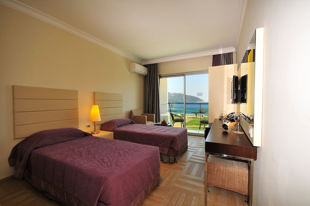 Blue Bay Platinum Rezervasyon