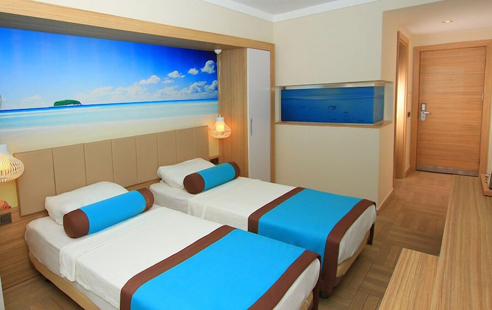 Blue Bay Platinum Rezervasyon